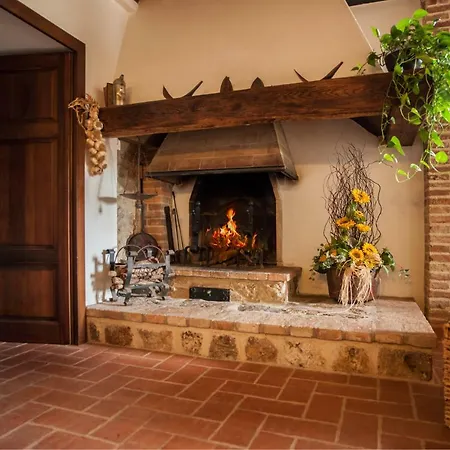 וילה Casa Viale Dei Cipressi סוביצ'ילה