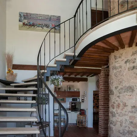 וילה Casa Viale Dei Cipressi סוביצ'ילה